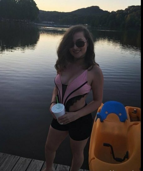 brunetteheadbaddie star du porno sympa photo