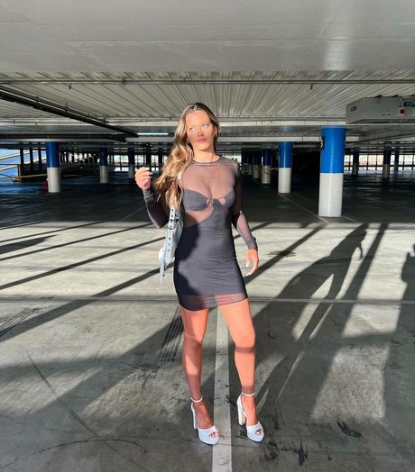 Taya Brooks actrice de grande qualité images