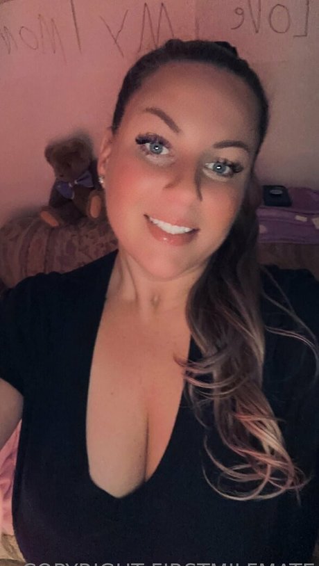 firstmilfmate xxx étoile photo