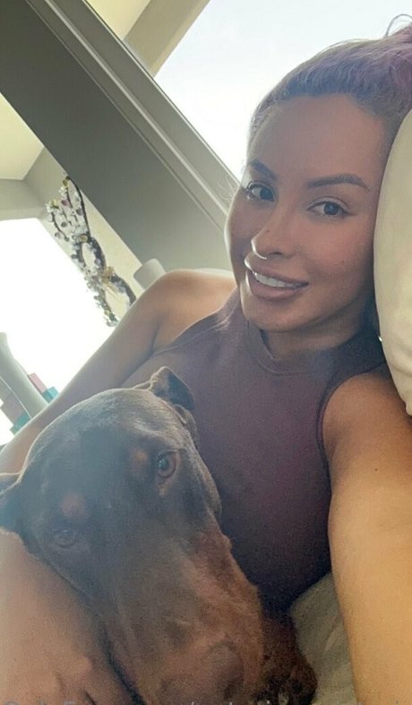 notoriousvictorious2 modèle xxx galeries