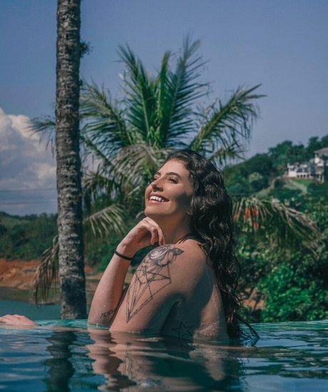 Ariane Rey actrice adulte des photos