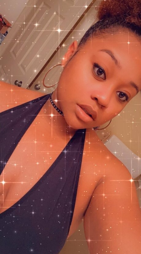 shortstacc jolie star du porno galerie