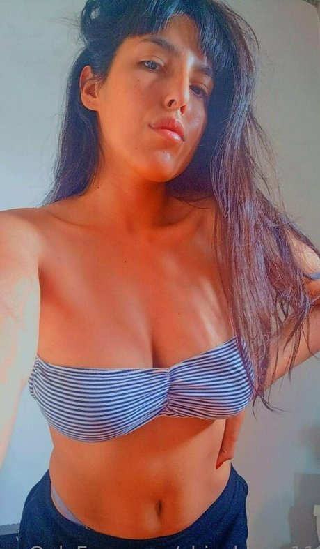 chicalatina11 joli modèle photo