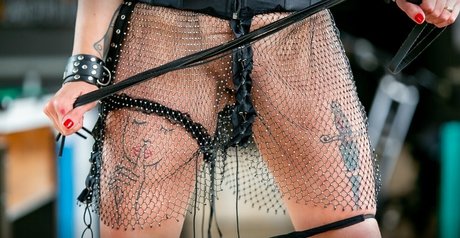 Aritana Maroni star du porno érotique img