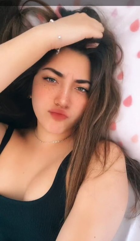 Jade Reyes modèle artistique image