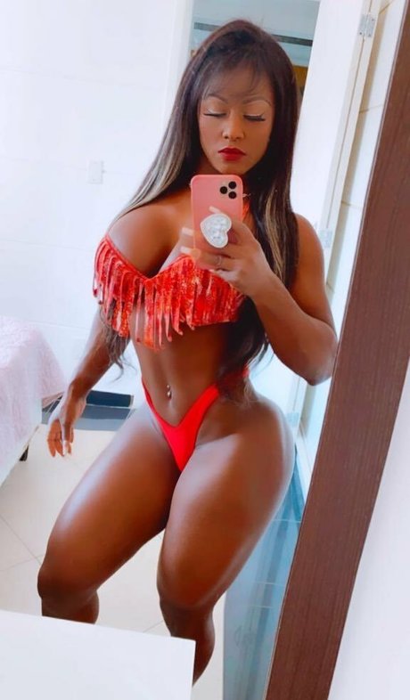 July Bonnura star érotique photo