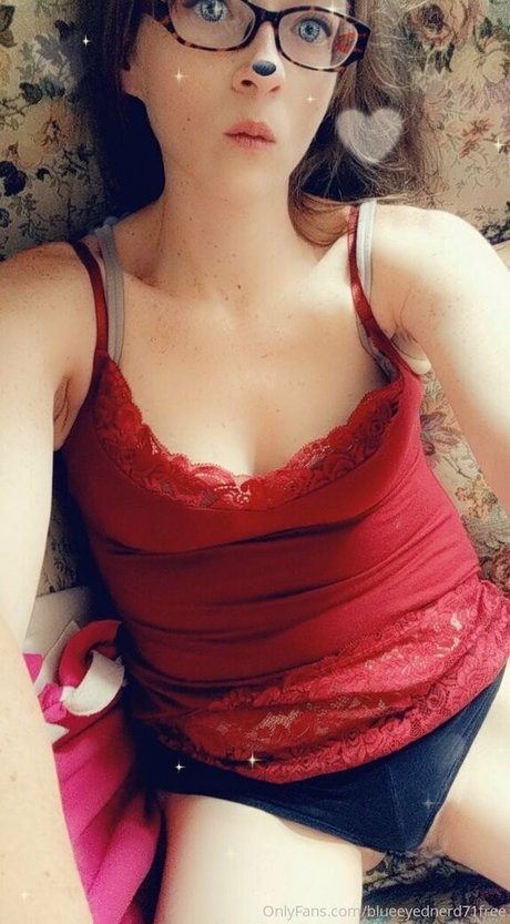 blueeyednerd71free étoile exclusive des photos