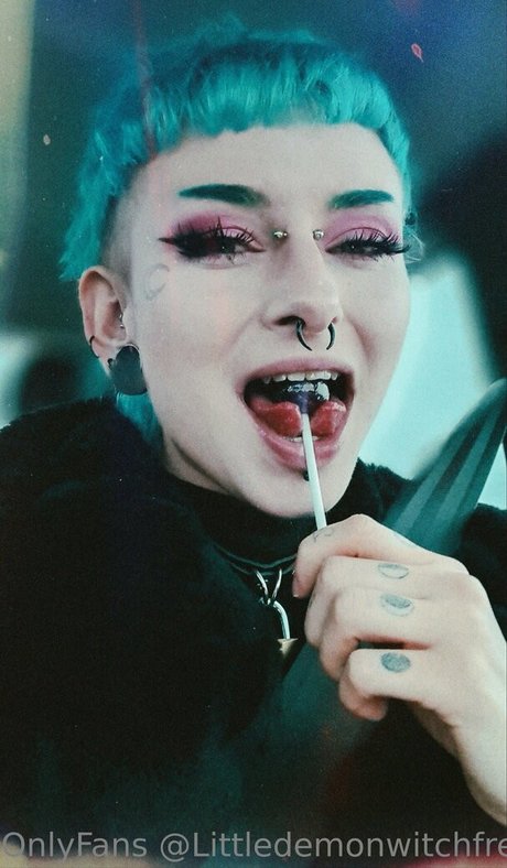 littledemonwitchfree belle étoile archive