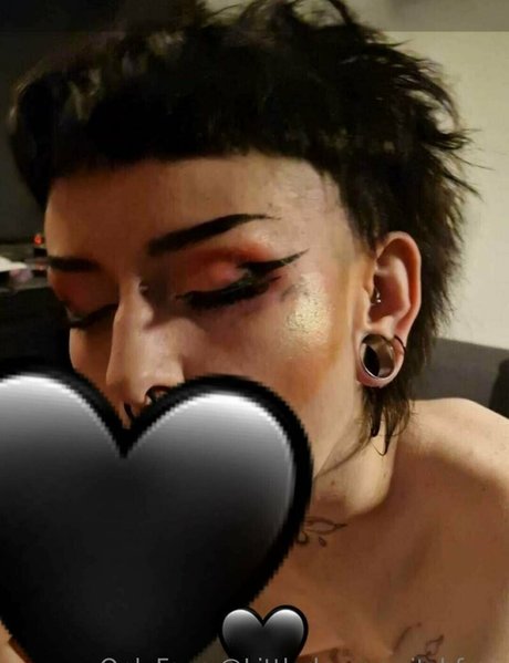 littledemonwitchfree haut étoile des photos