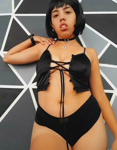 kattyok modèle sexy photos