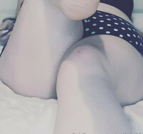 rosieofficial02 modèle érotique image