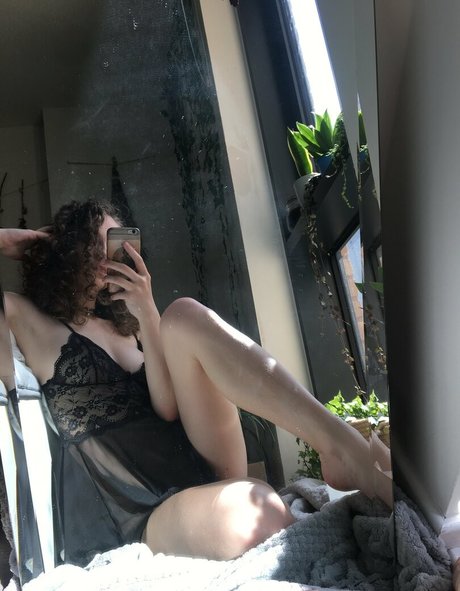 freshkiwi modèle magnifique archive