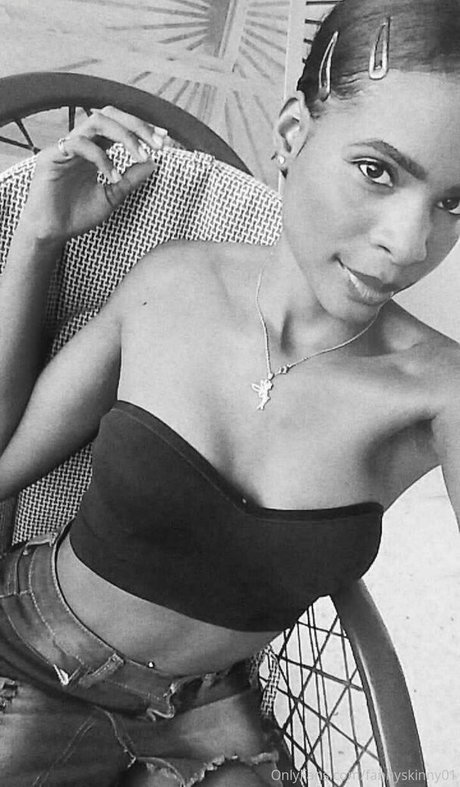 fannyskinny01 mannequin photo