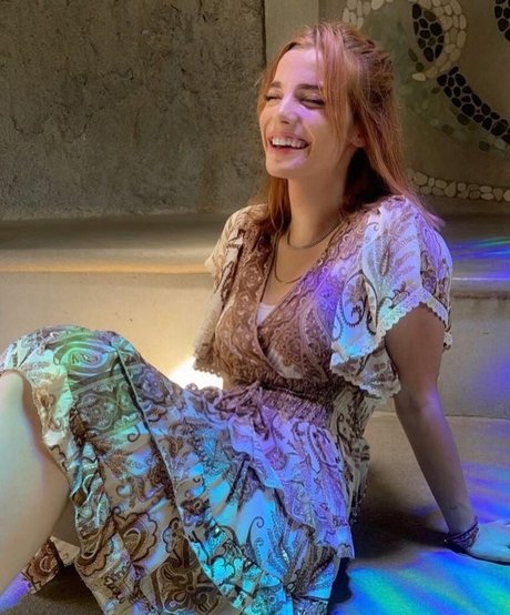 Corrina Rhys haut étoile img