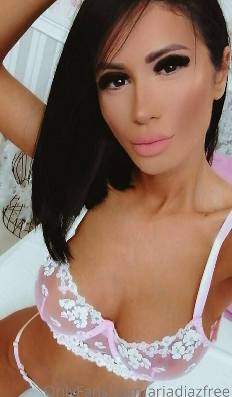 ariadiazxxx modèle porno photo
