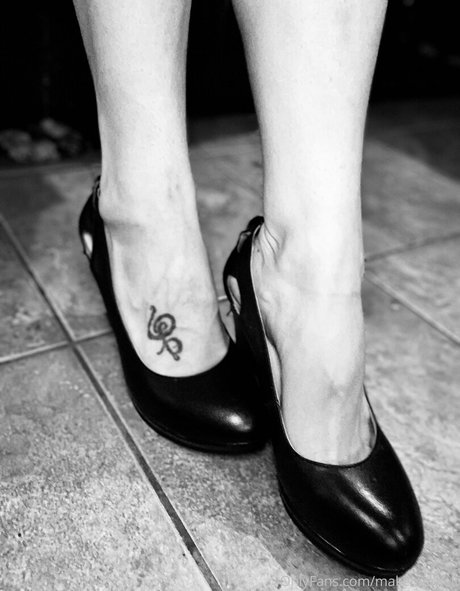 makememelt modèle nu galerie