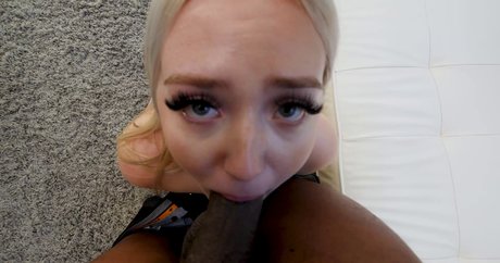 Eye Contact jolie star du porno galeries