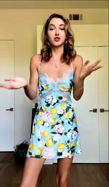 Madeleinecwhite nus de stars du porno image