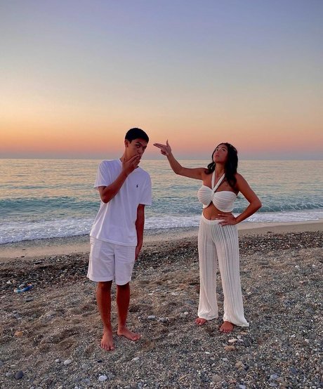 gros seins maigres onlyfans pornographique en haute définition galerie