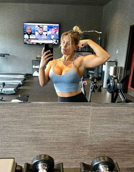 alliseasydney jolie actrice img