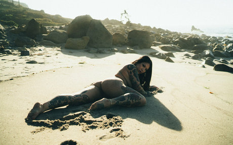 deathofyouth modèle xxx photo