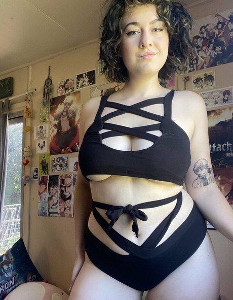 minniealiencos beau modèle photo