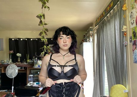 minniealiencos actrice parfaite photo