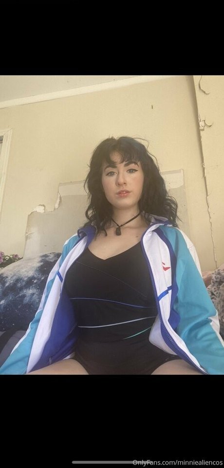 minniealiencos modèle img