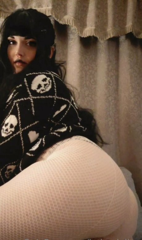 milf aux cheveux noirs onlyfans pornographique xxx img