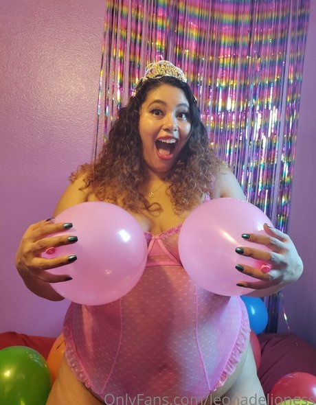 leonadelioness modèle de sexe image