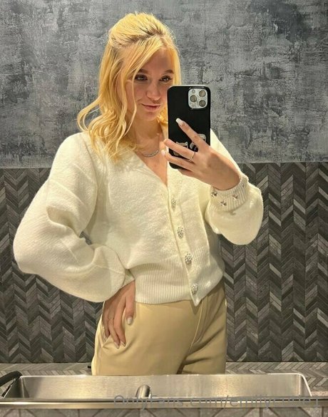 emilycutie1 star du porno adulte img