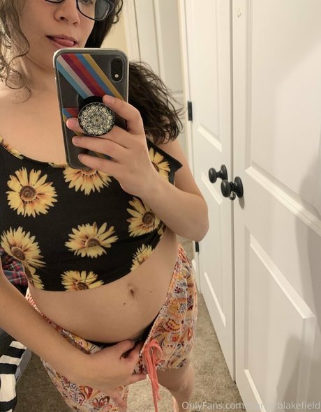 sierrarblakefield modèle sympa galeries