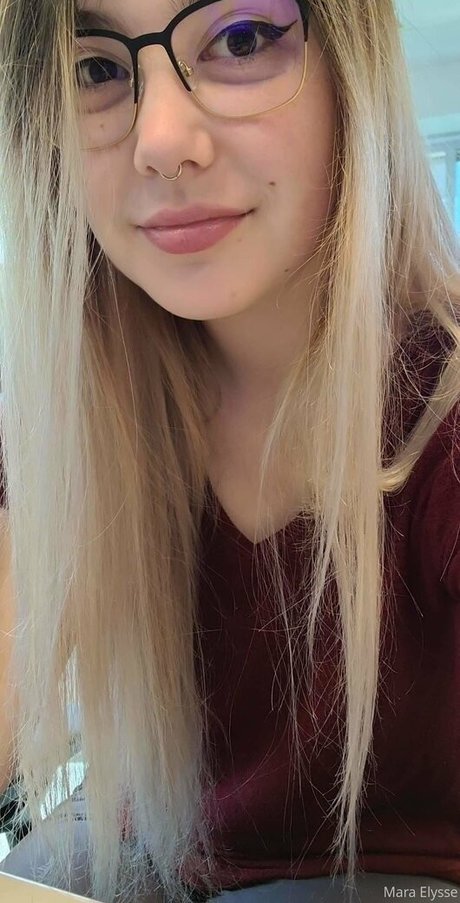 mara elysse nus star du porno collection