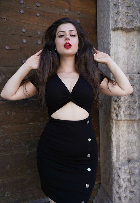 Kalt Katchy modèle chaud photos