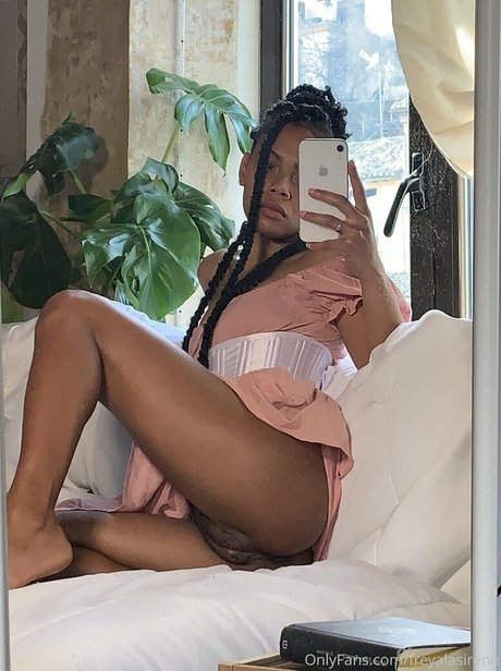 freyalasirenn actrice exclusive galerie