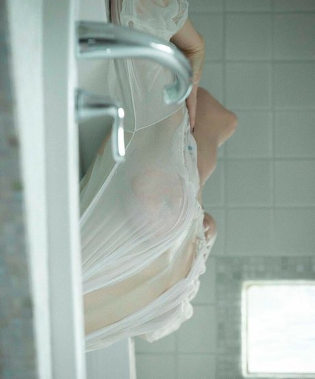 Stephanie Oustalet star du porno chaud photo