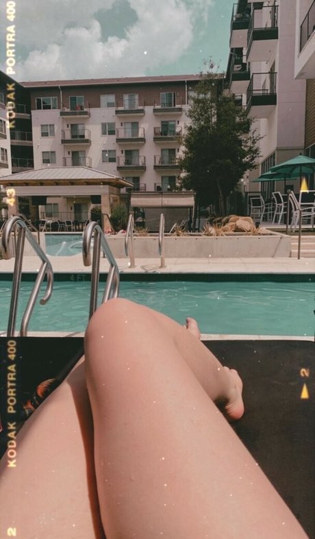 Stephanie Oustalet nus star du porno photos