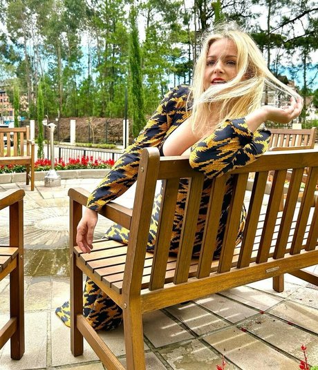 Luciana Vendramini actrice artistique galeries