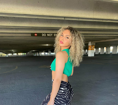 kickingitwithk star du porno nue archive