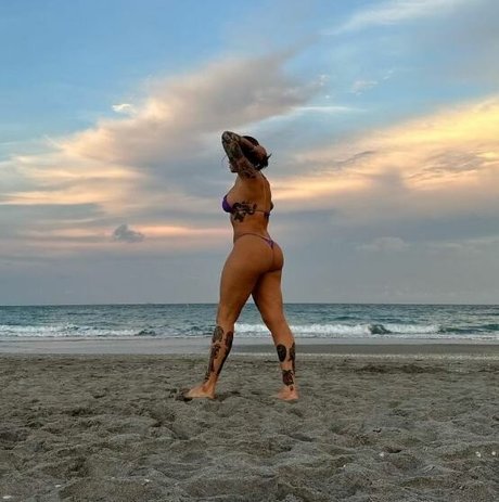 RobbieCal mannequin des photos