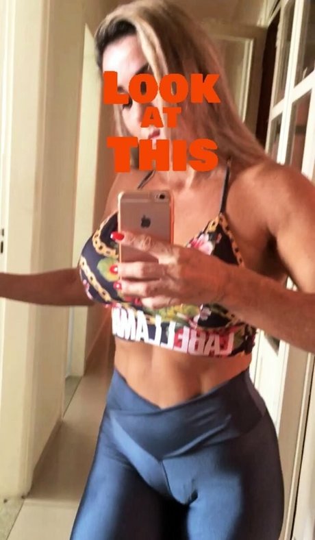 Eliza Nery star érotique image