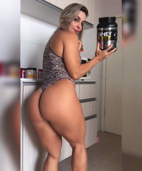 Eliza Nery étoile sympa photos