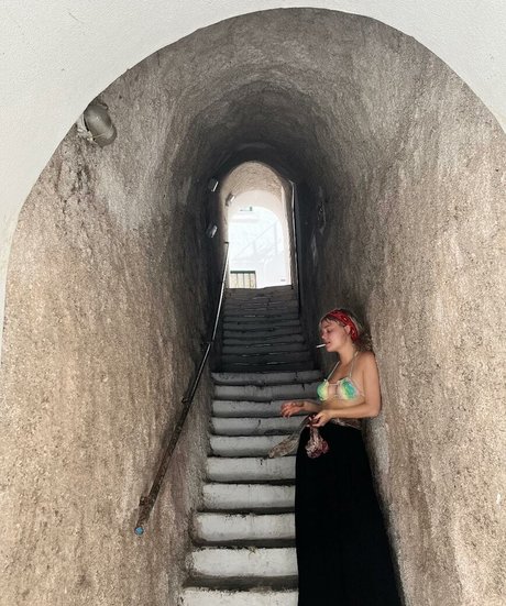 Emily Lind star exclusive img