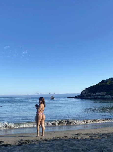 lzzle jolie actrice photos