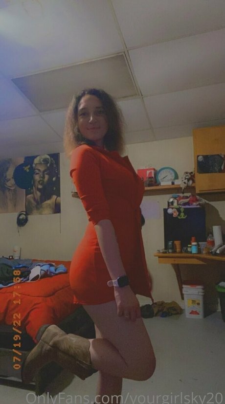 itsyagirlsky actrice chaude photo