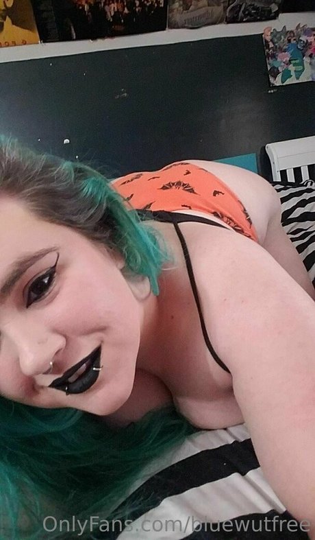 bluewutfree xxx étoile archive