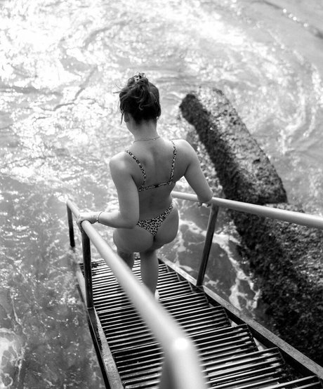 sara maika modèle artistique galerie