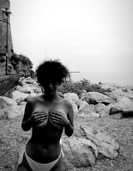 bisou cs nus de stars du porno archive