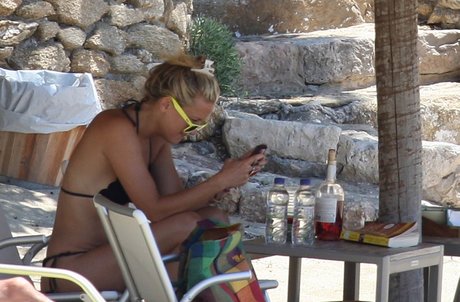 Kate Hudson modèle érotique galerie