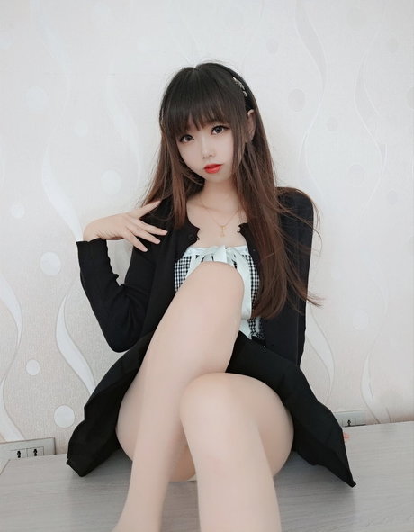 gros seins asiatiques onlyfans assez nue archive